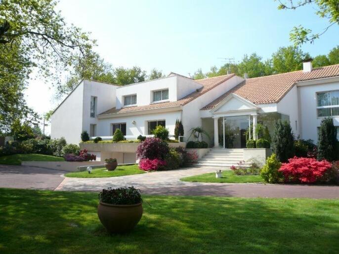 Les Jardins De La Muse, Piscine Couverte, Spa Et Fitness Basse-Goulaine エクステリア 写真